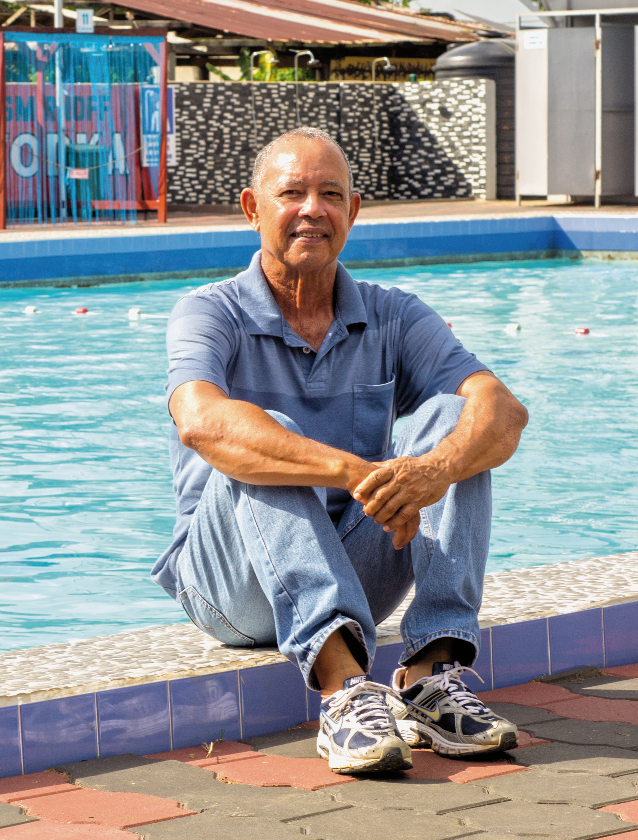 Ex-wedstrijdzwemmer Marcel Nahar: ‘Door de SZB loopt Suriname veel medailles mis’- Parbode Sneak Peek