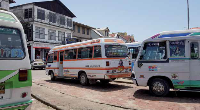 Chaos in de bussector: ‘We zitten met de handen in het haar’ - Parbode Sneak Peek