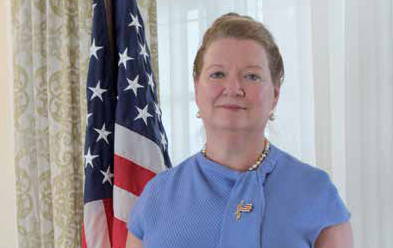VS-ambassadrice Karen Lynn Williams:  ‘Amerikaanse bedrijven moeten zich aan wetten houden’ - Parbode Sneak Peek