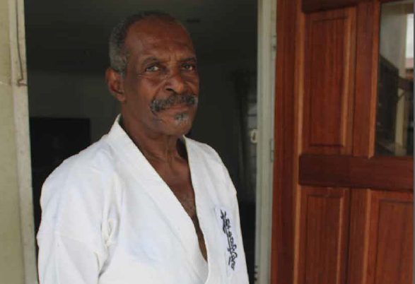Sporticoon Wilfred Burgos: ‘Ik koos bewust voor karate’ - Parbode Sneak Peek