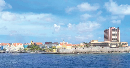 Suriname en Curaçao moeten samen optrekken - Parbode Sneak Peek